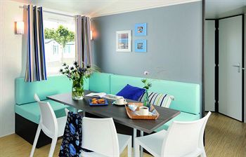 Best Holiday Hotel Grimaud Esterno foto